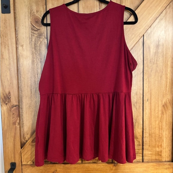 Women’s Plus Size Tank Top XL Burgundy Babydoll Sleeveless Flowy - Picture 2 of 4